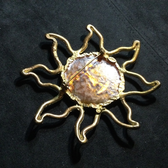 Joy Authentics brooch - Picture 3 of 3